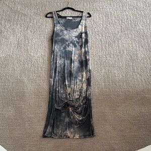 Treasure & Bond Black and Cream Tie-Dye Maxi Dress
